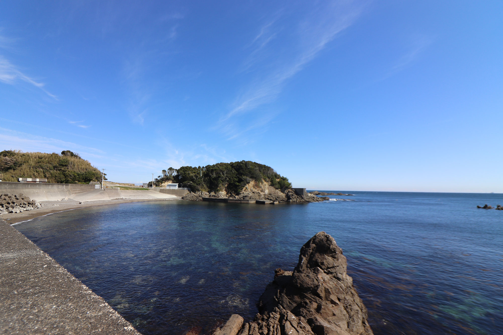前の浜の磯